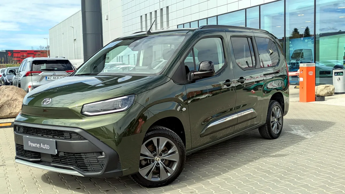 Toyota PROACE CITY VERSO 1.5 D4D Family Long 130 KM 7os. 2024
