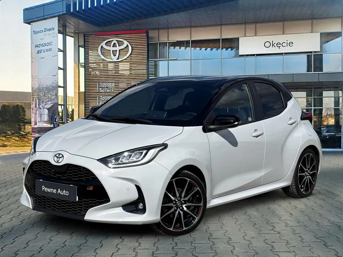 Toyota Yaris Hybrid 1.5 GR Sport VIP 130 KM, Faktura VAT 23% 2024