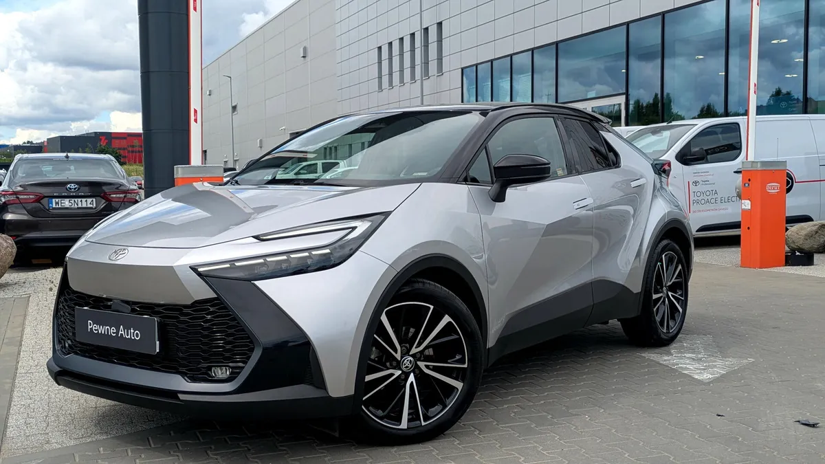 Toyota C-HR 1.8 Hybrid Executive 2025
