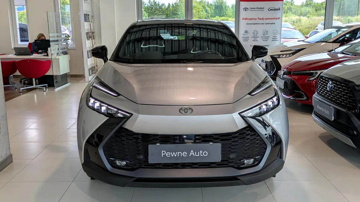 Toyota C-HR 2.0 PHEV Executive 2024