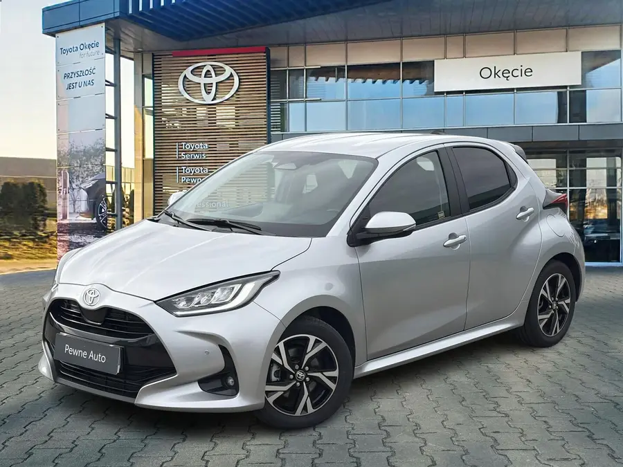 Toyota Yaris Hybrid 1.5 Style, Faktura VAT 23%, Niski przebieg 2025