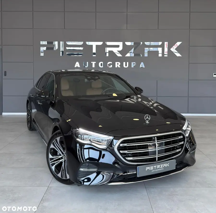 Mercedes-Benz Klasa E 220 d mHEV 4-Matic Exclusive 9G-Tronic 2026