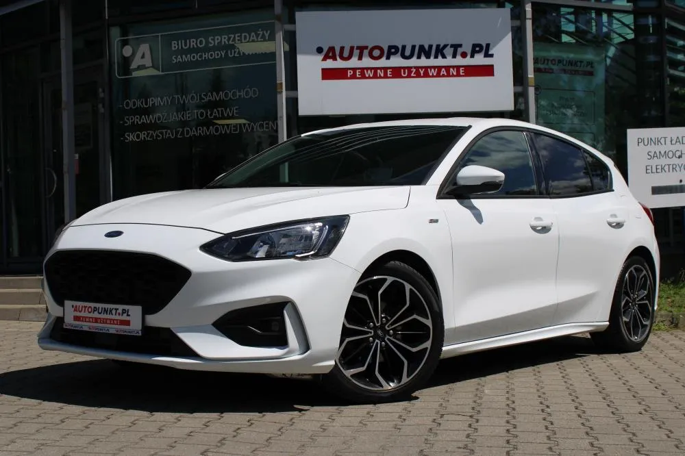 Ford Focus ST-LINE + A\u002FT 2020