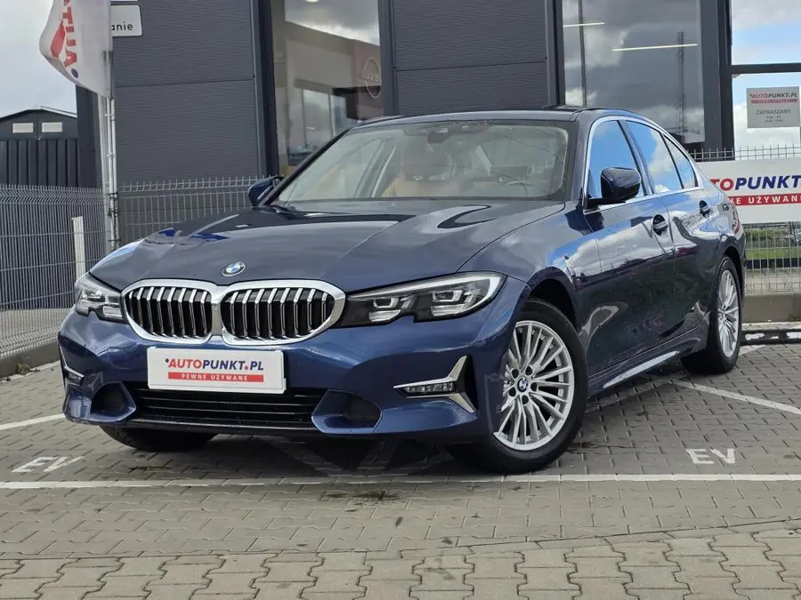 BMW SERIA 3 Luxury Line 2021