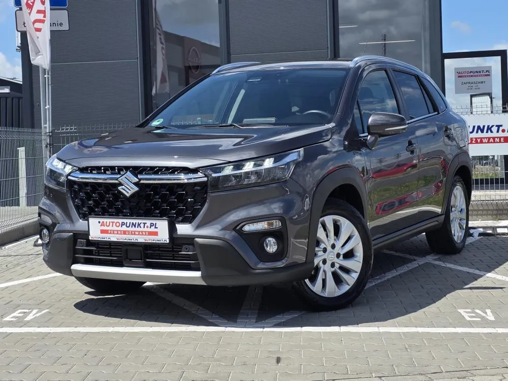 Suzuki SX4 Premium Plus || 2023