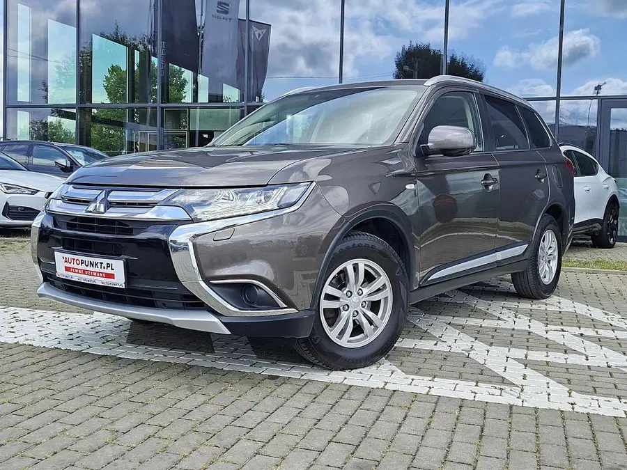 Mitsubishi Outlander INTENSE 2.0 150KM * 2016
