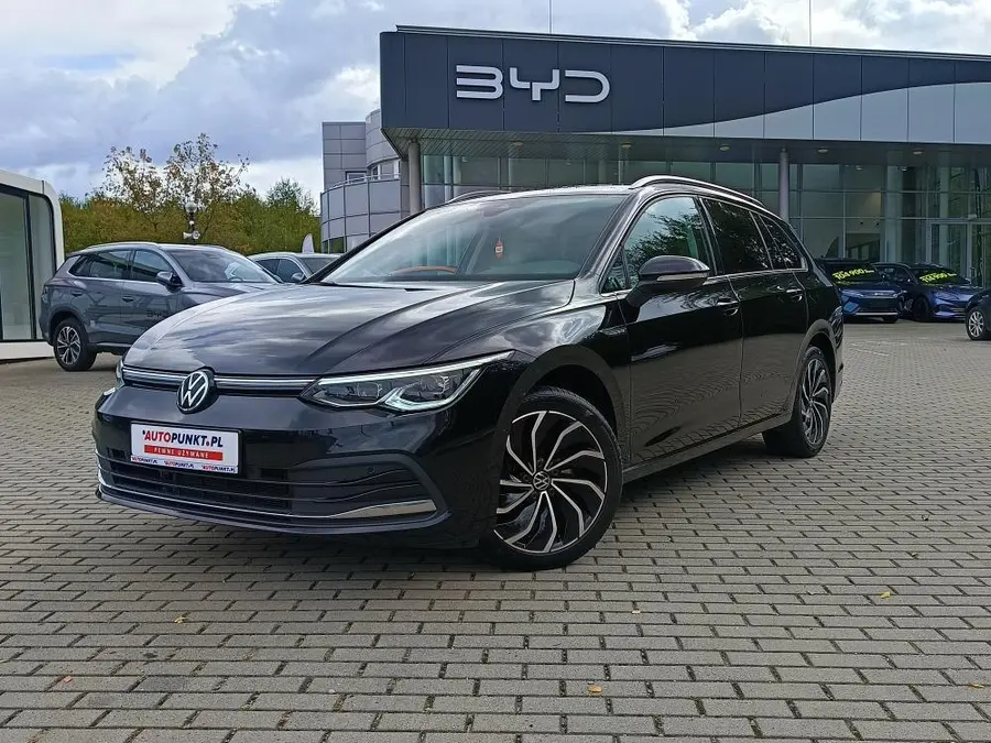 Volkswagen Golf STYLE 2023