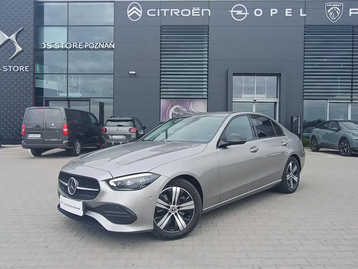 Mercedes-Benz C 300 AVANTGARDE 2022