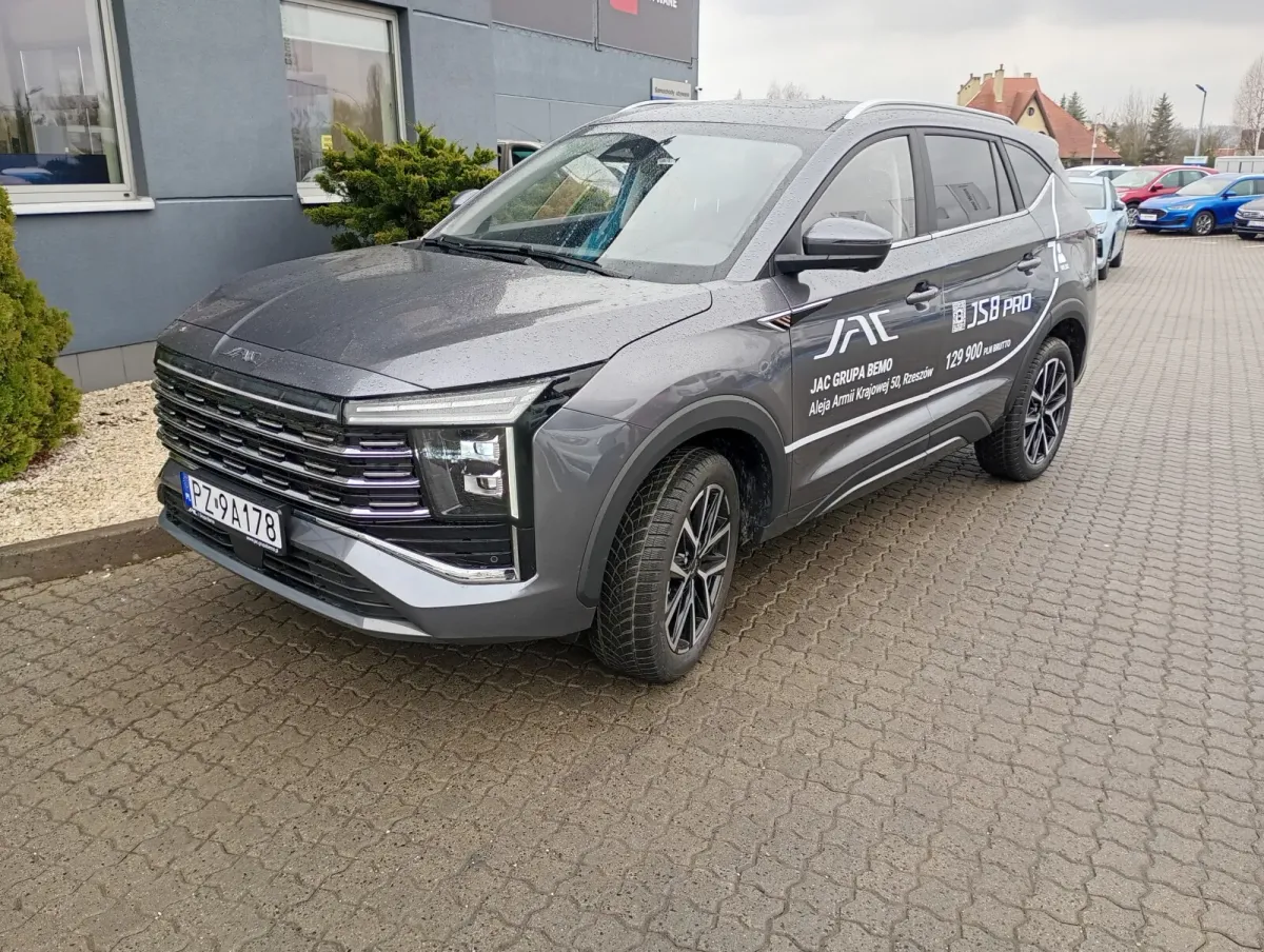 JAC JS8 PRO 7 OSOBOWY 2025