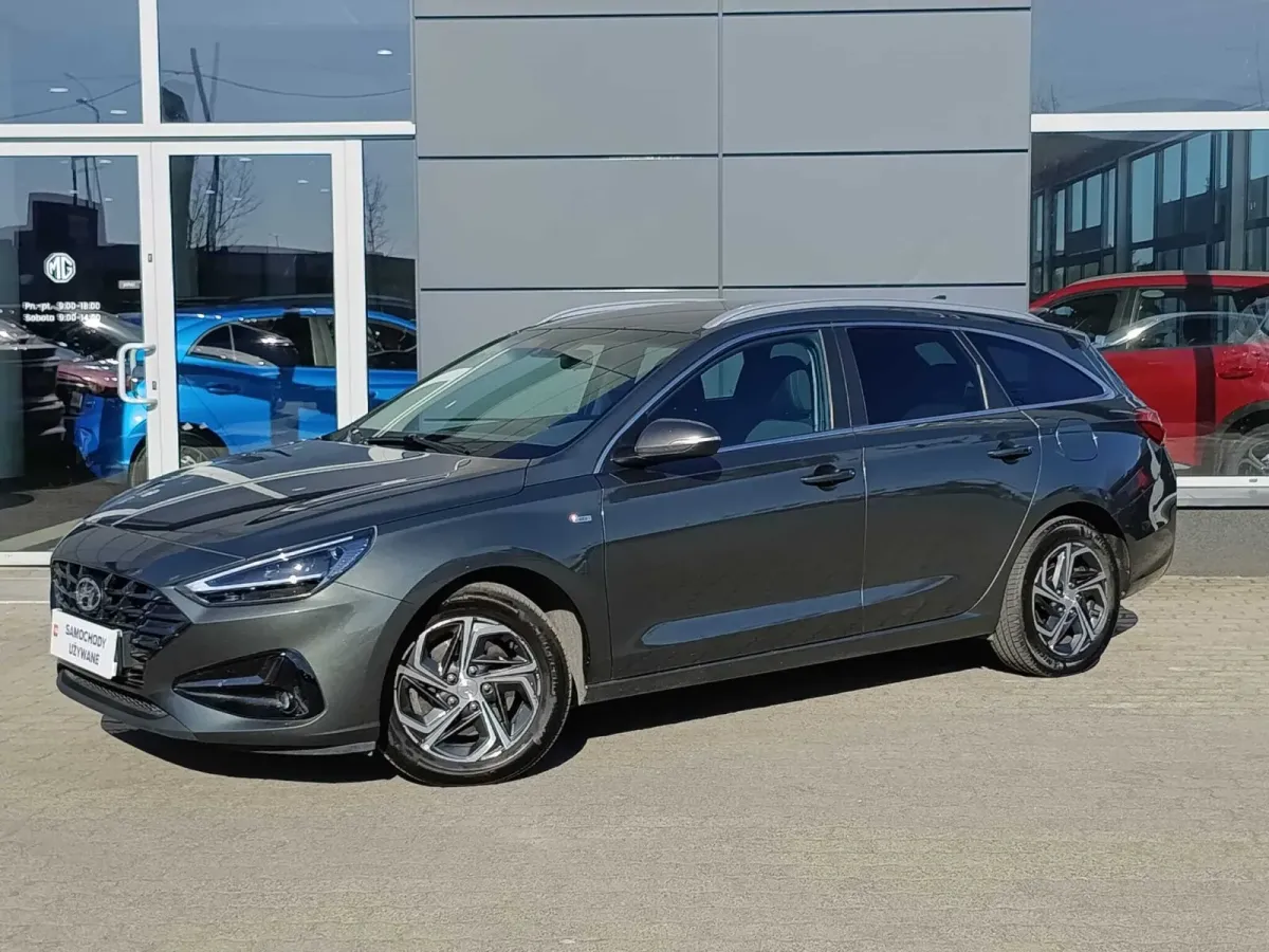 Hyundai i30 smart + LED 2022