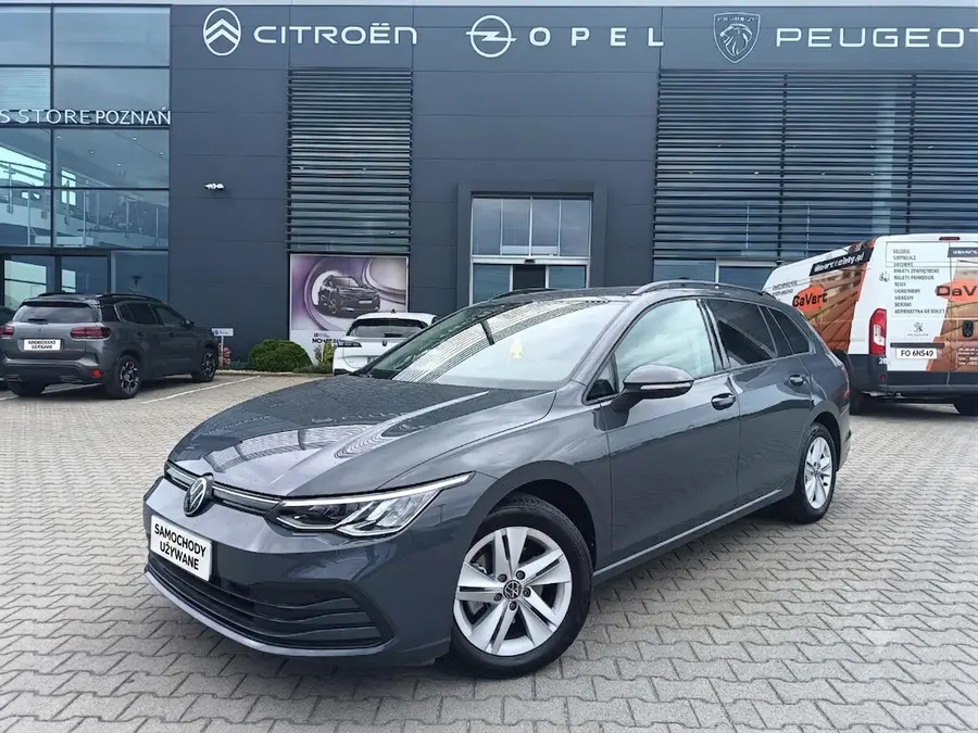 Volkswagen Golf Variant LIFE 2024