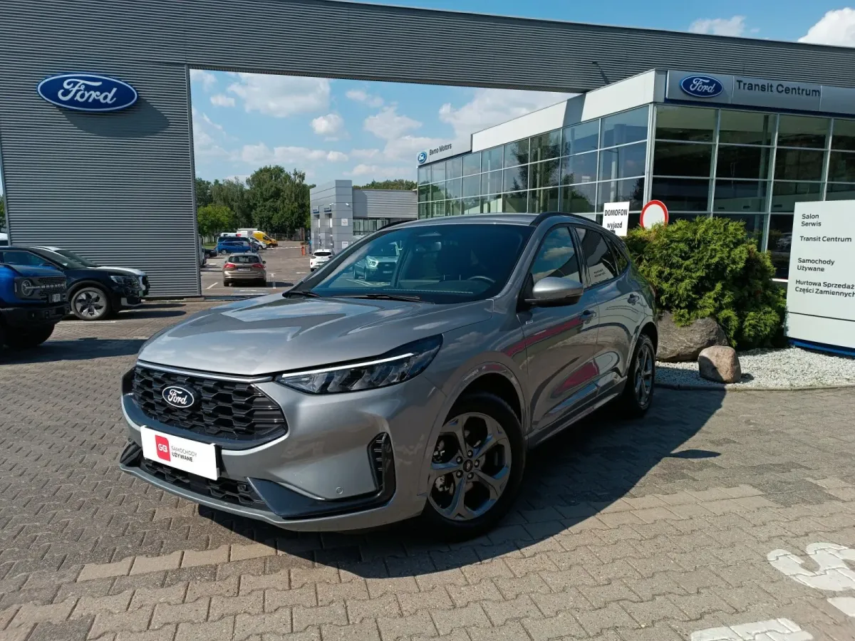 Ford Kuga ST-Line + Pakiet Winter 2025