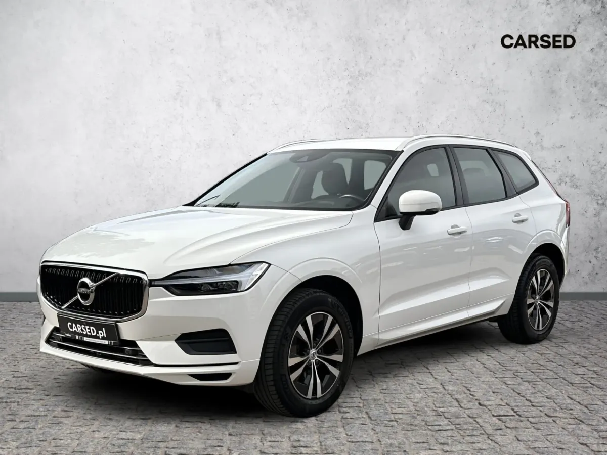 Volvo XC 60 B4 Momentum ASO HAK Bezwypadkowy FV23% 2021