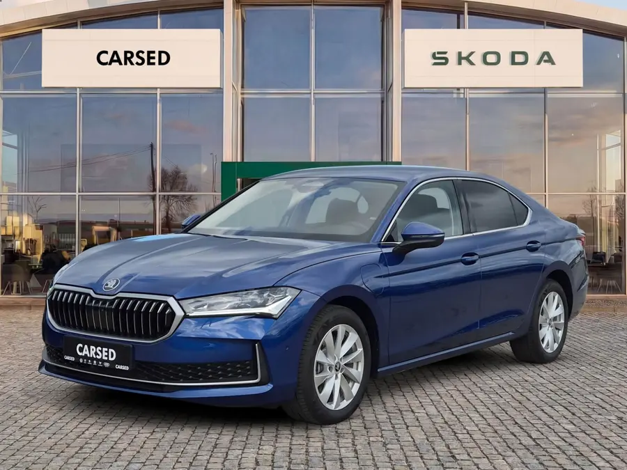 Škoda Superb Liftback Selection 1.5 TSI iV 150 kW 6-biegowa automat. 2025