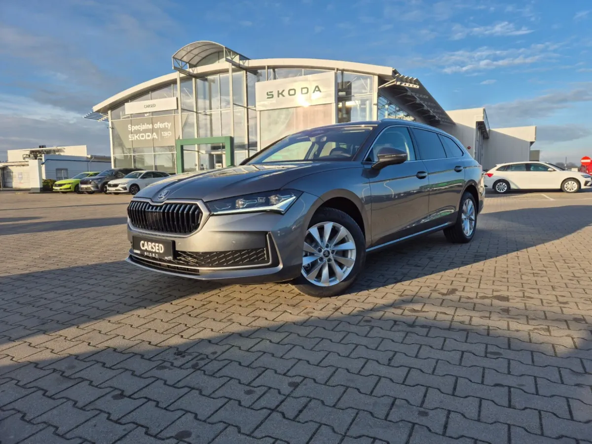 Škoda Superb Selection 2025