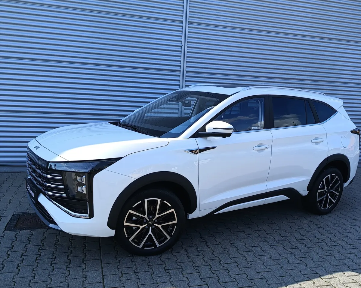 JAC JS8 PRO 7 OSOBOWY 2026