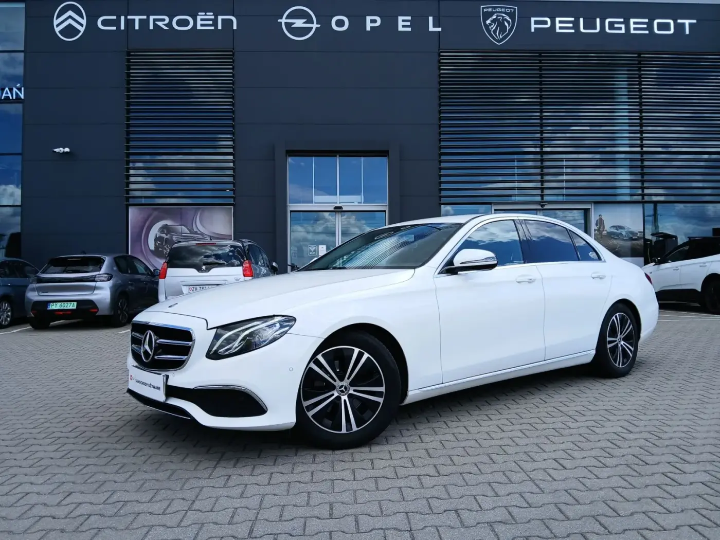 Mercedes-Benz E 220