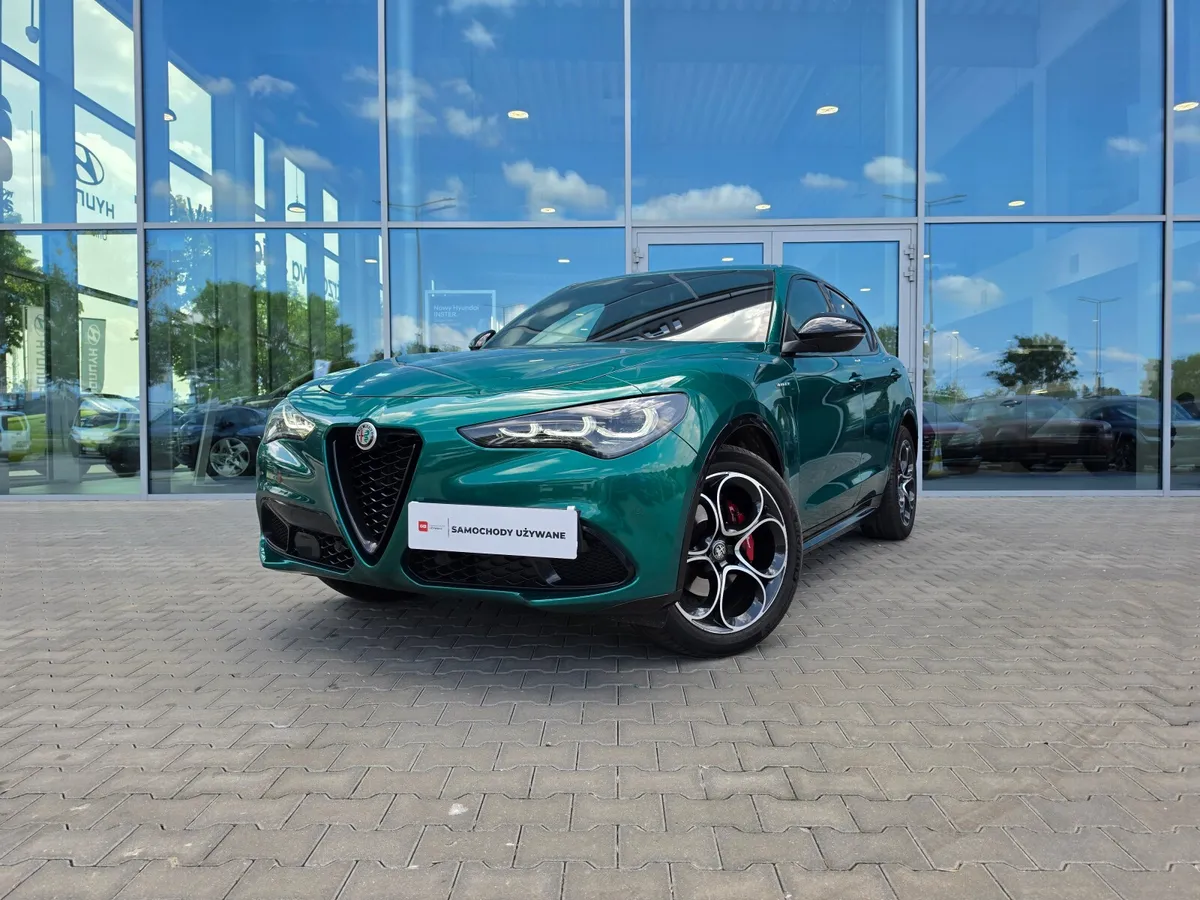 Alfa Romeo Stelvio Veloce+Premium+Techno+Premium Theater Sound 2025