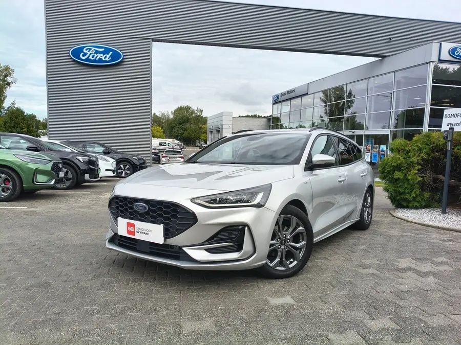 Ford Focus ST-Line + Pakiet Winter 2025