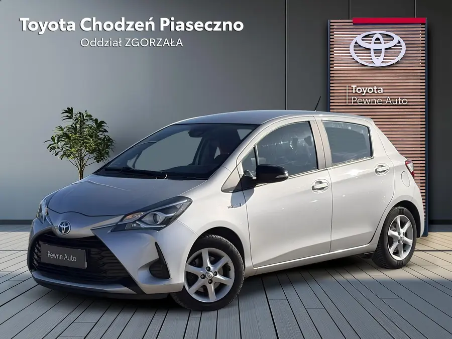 Toyota Yaris Yaris Hybrid 100 Active 2017